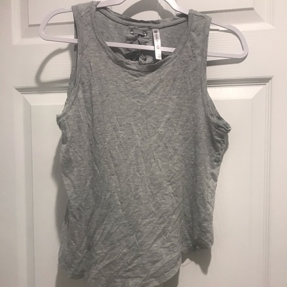 Women’s Fabletics Workout Top - Picture 2 of 4